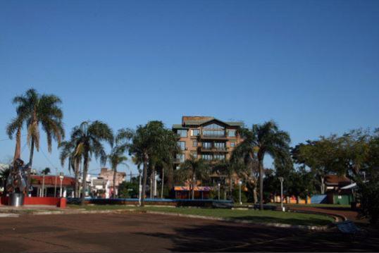 Edificio Nicolas Y Marcelo Siry Posadas Zewnętrze zdjęcie